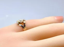 Bague en or rose 18 carats et perles, époque 1900