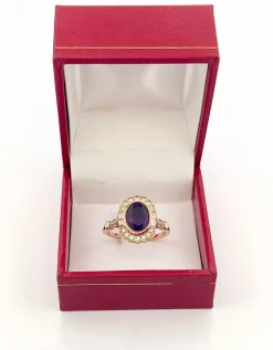 Bague en or rose 18 carats , améthyste et diamants