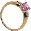 Bague en or rose avec saphir rose et deux diamants