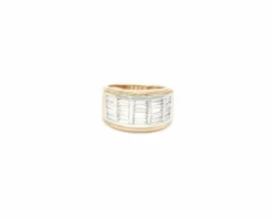 Bague en or rose et blanc avec diamants baguette
