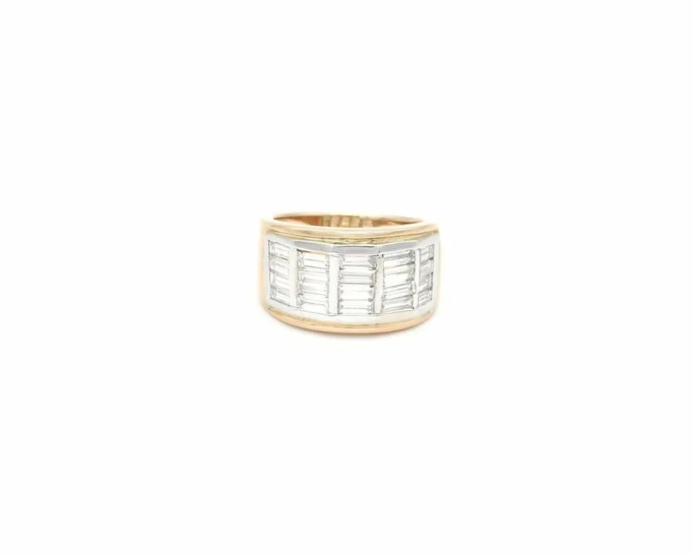 Bague en or rose et blanc avec diamants baguette