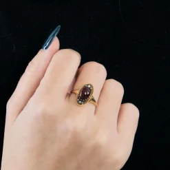 Bague en or rose et tourmaline cabochon