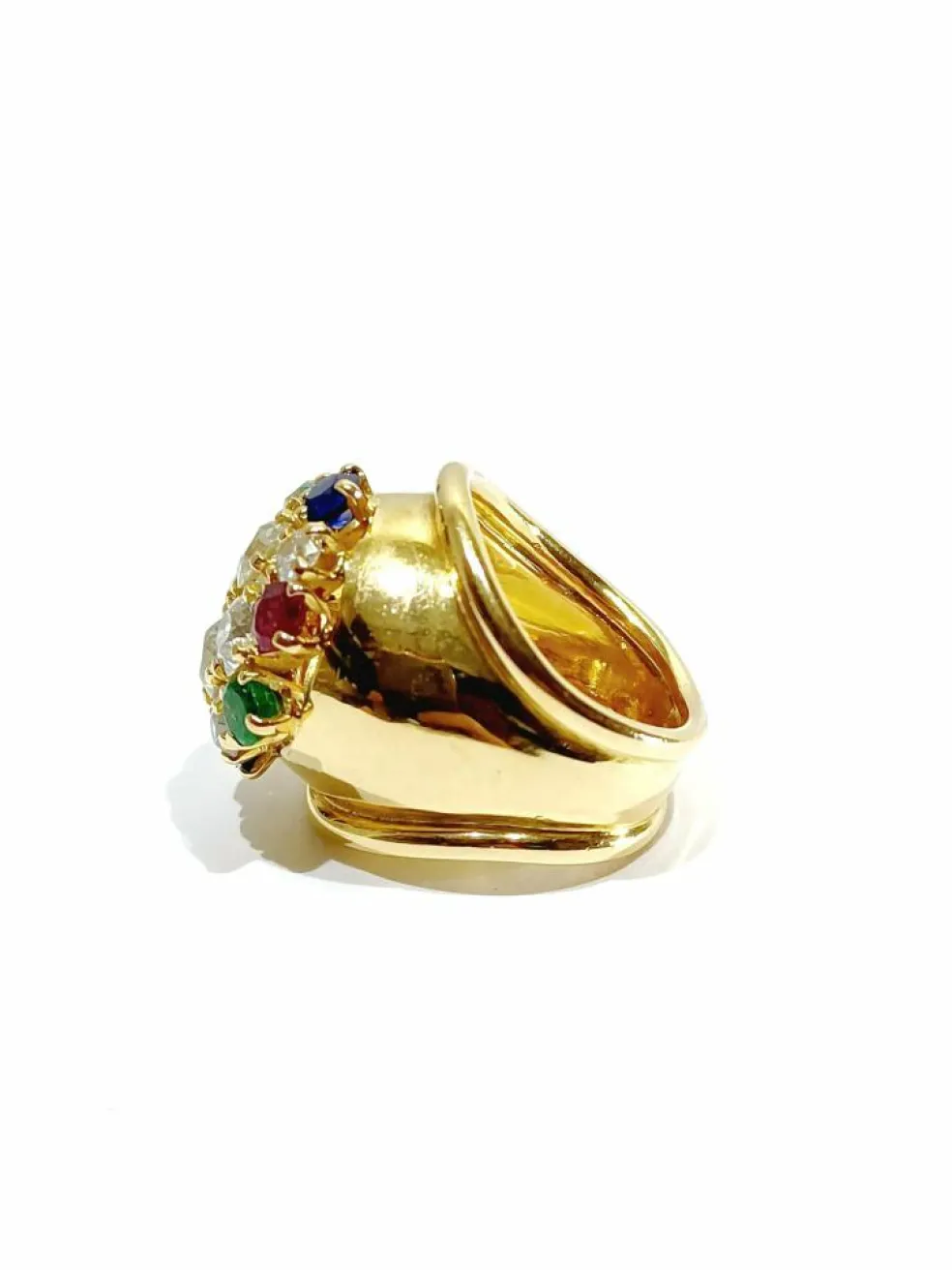 Bague en or, rubis, diamants, saphirs, émeraudes