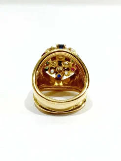 Bague en or, rubis, diamants, saphirs, émeraudes