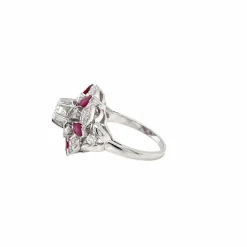 Bague en or rubis et diamant de créateur