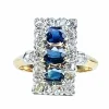 Bague en or sertie de 3 saphirs et diamants, vers 1900