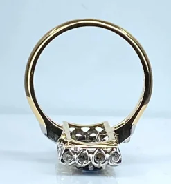 Bague en or sertie de 3 saphirs et diamants, vers 1900