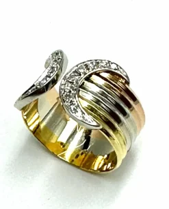Bague en or tricolore, avec diamants