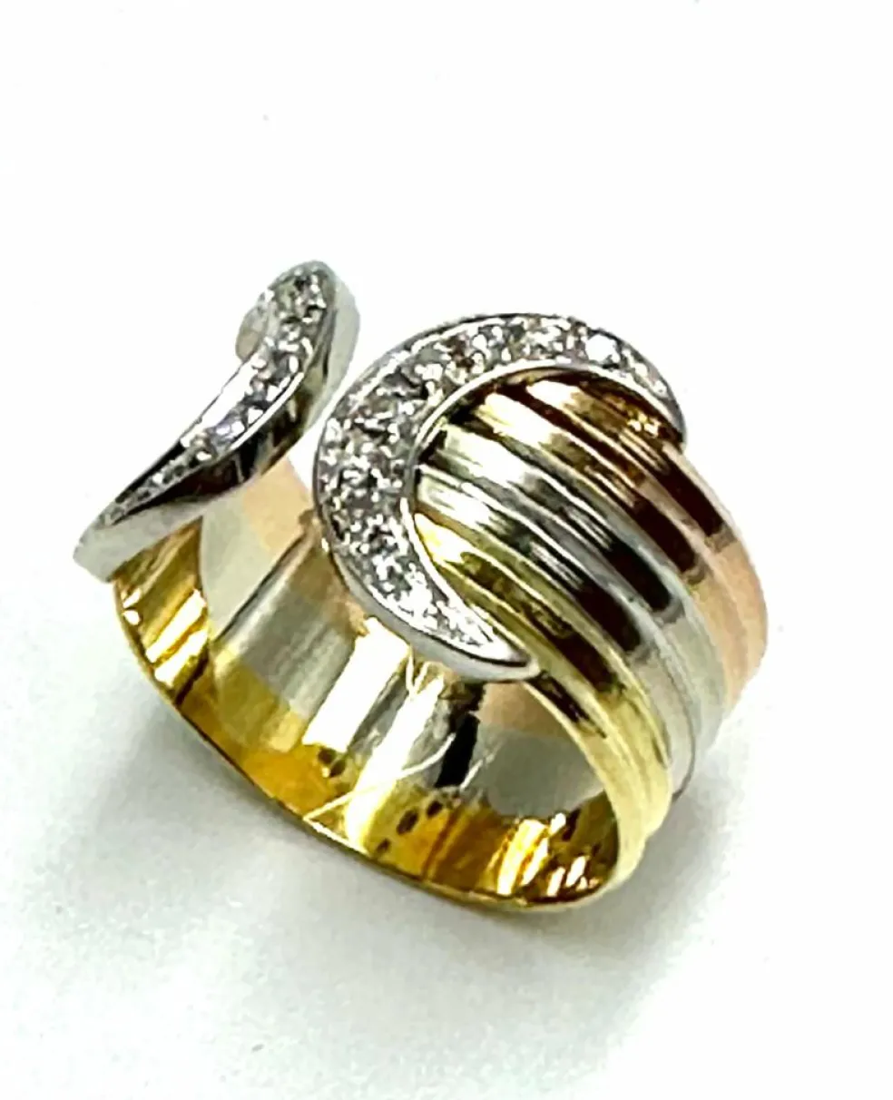 Bague en or tricolore, avec diamants