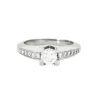 Bague en platine avec diamants