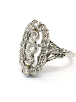 Bague en platine avec diamants