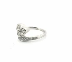 Bague en platine avec diamants
