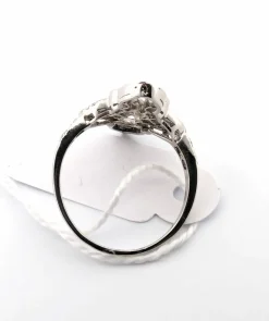 Bague en platine avec diamants
