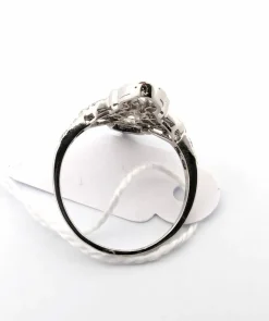 Bague en platine avec diamants