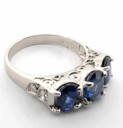 Bague en platine avec saphirs et diamants