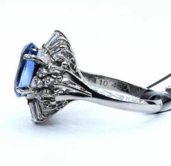 Bague en platine avec saphir et diamants