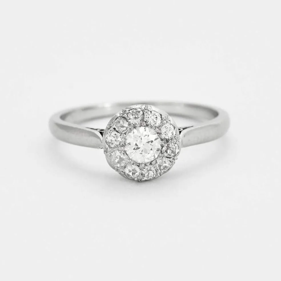 Bague en platine diamants