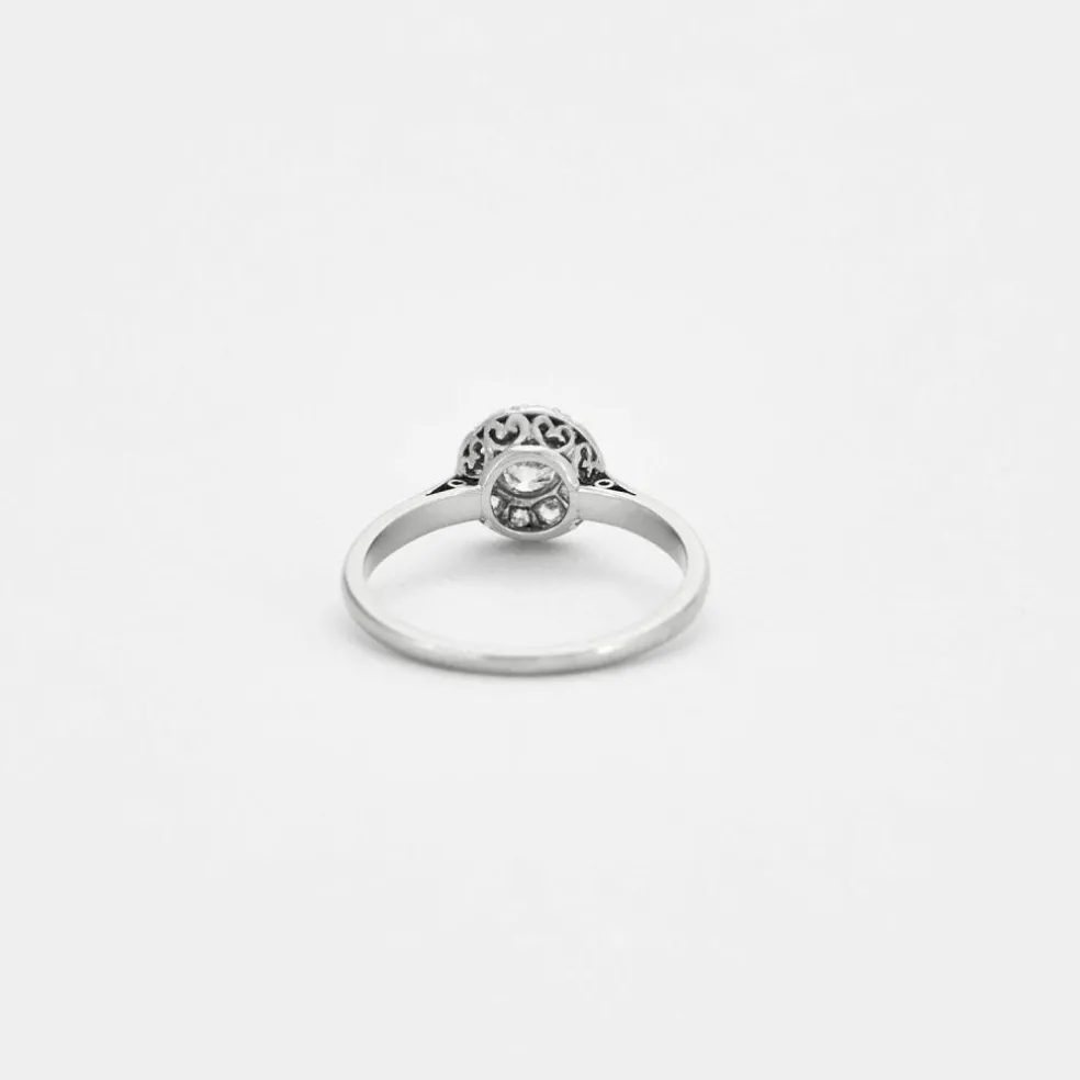 Bague en platine diamants
