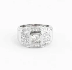 Bague en platine et diamants à gradins
