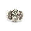 Bague en platine massif avec diamants centraux et diamants latéraux