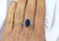 Bague en platine, saphir, diamant