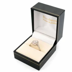 Bague entourage diamants pierre de lune platine