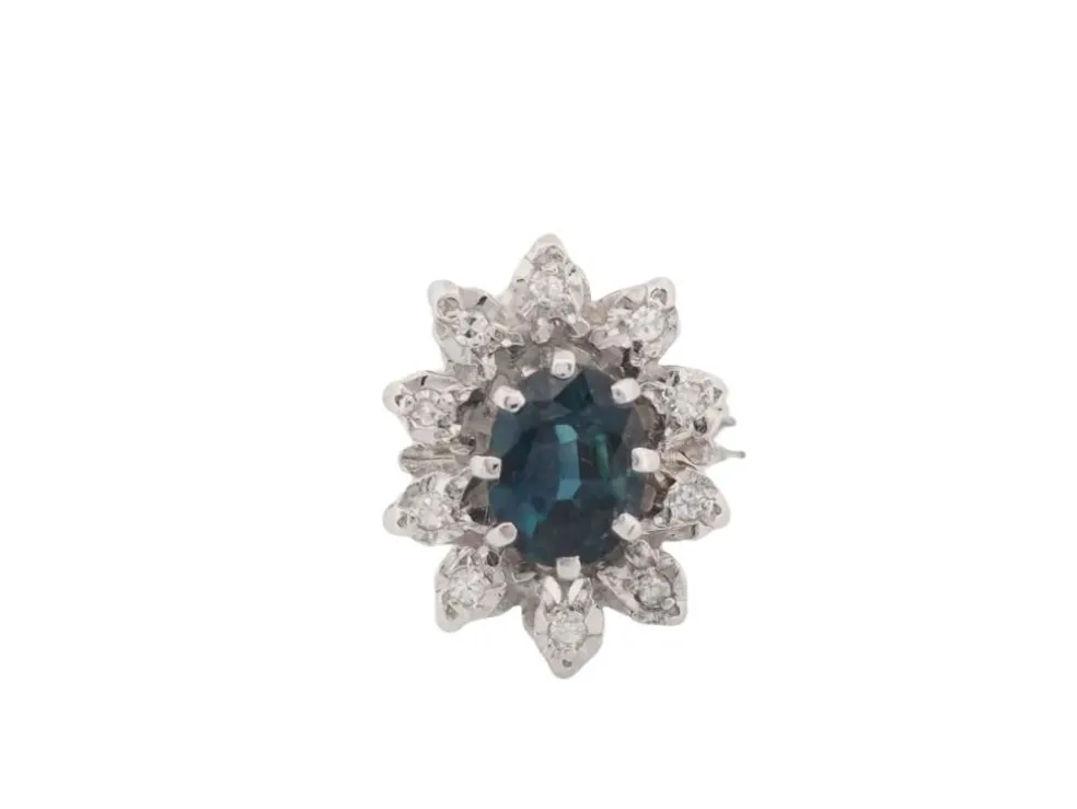 Bague entourage en or blanc, saphir et diamants