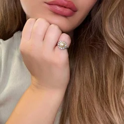 Bague entourage or blanc perle de culture et diamants