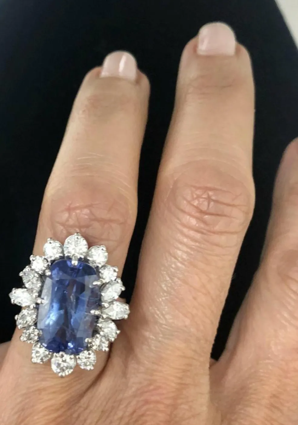 Bague entourage saphir naturel et diamant
