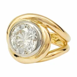 Bague entrelacée deux tons d'or, diamant 2,78 carats.