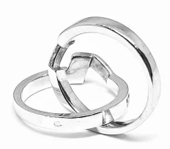 Bague entrelacée en or blanc, et diamants
