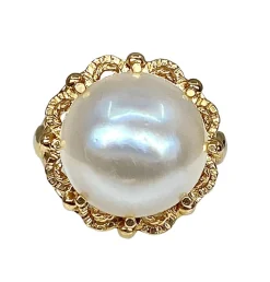 Bague et boucles d’oreilles or jaune et perles mabé
