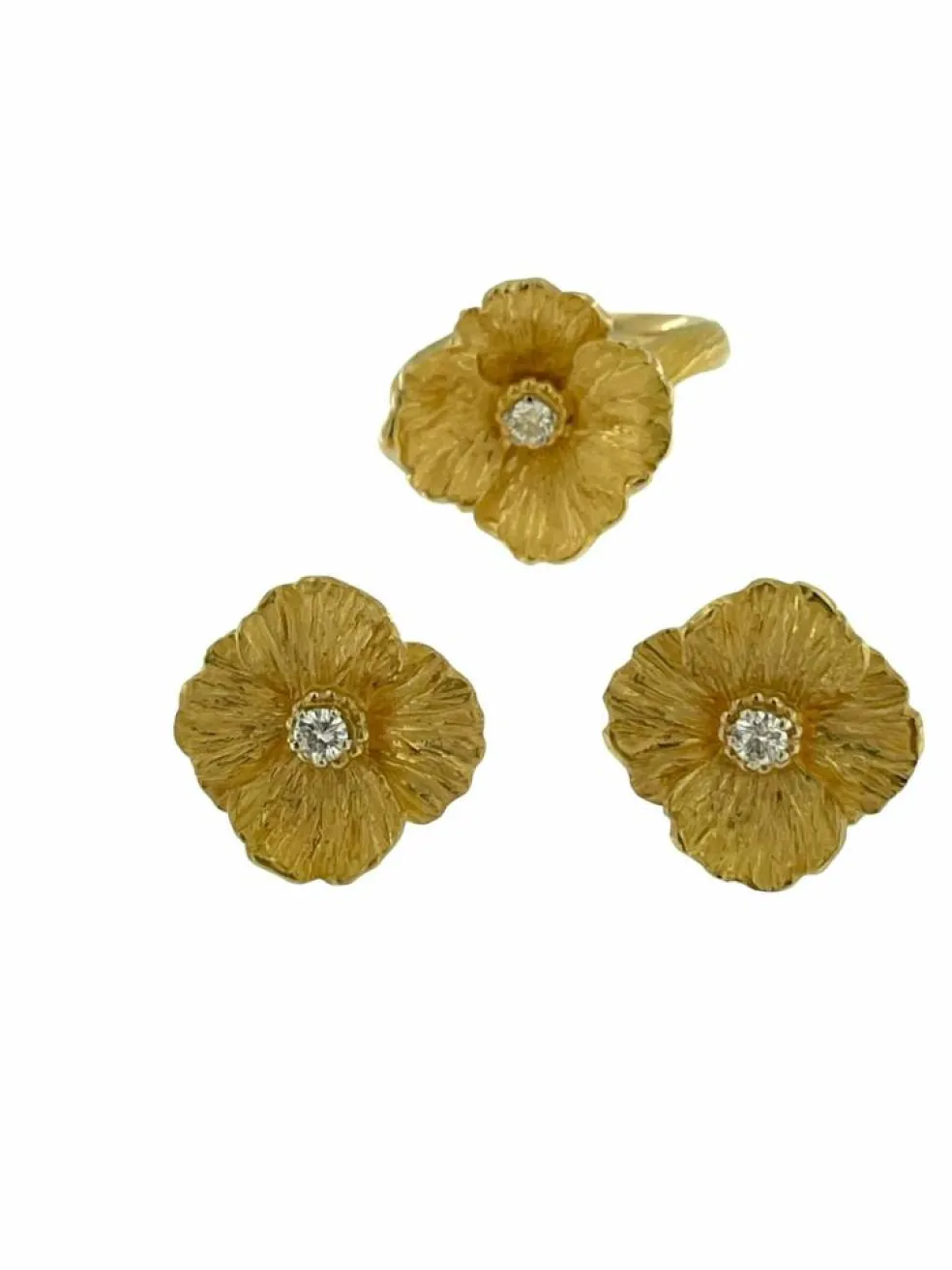 Bague et boucles d'oreilles fleur design en or jaune avec diamants