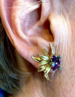 Bague et boucles d’oreilles en or 18 carats, améthystes et diamants