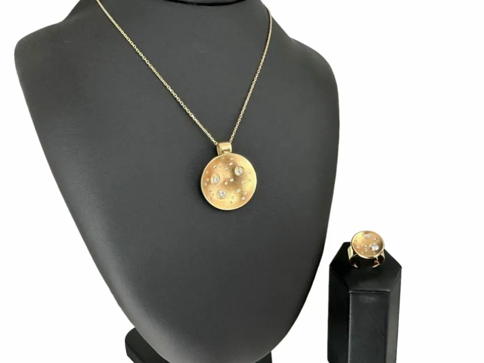 Bague et pendentif design lune or jaune et diamants certificat HRD