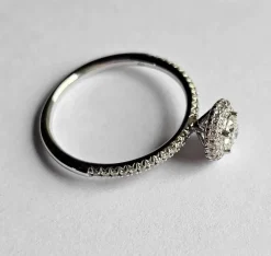 Bague Eternity Hulchi Belluni- or blanc et diamants