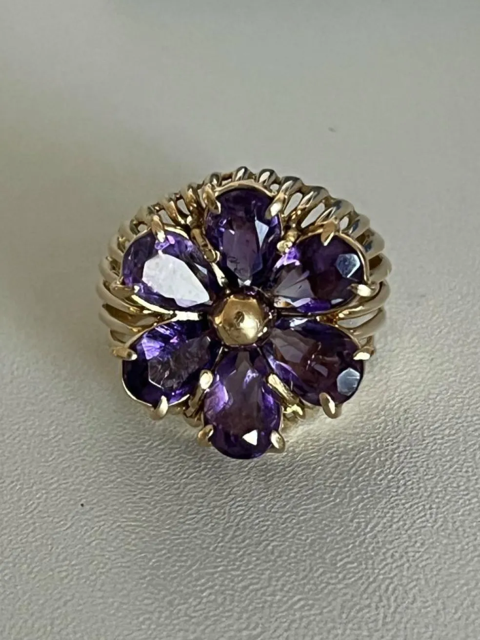 Bague Fils d'Or Jaune Améthystes