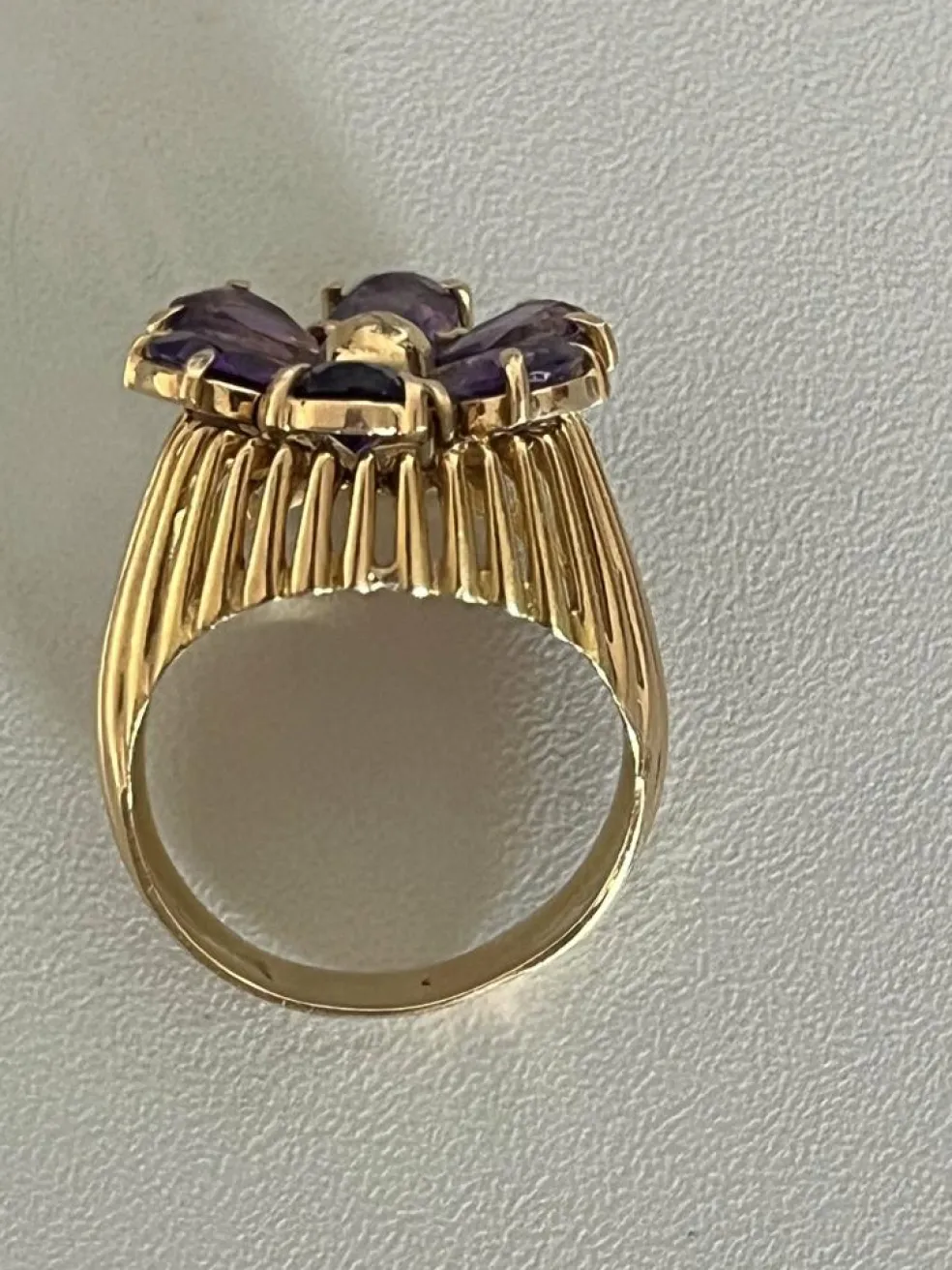 Bague Fils d'Or Jaune Améthystes