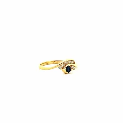 Bague fine 7 diamants et 1 saphir, or jaune