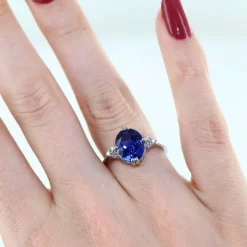 Bague fine Or blanc Tanzanite Diamants
