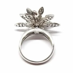 Bague fleur articulée diamants blanc & noir or blanc
