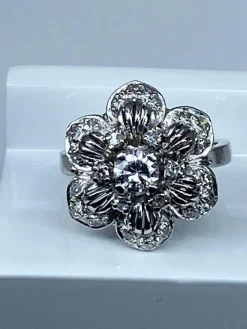 Bague Fleur Diamants