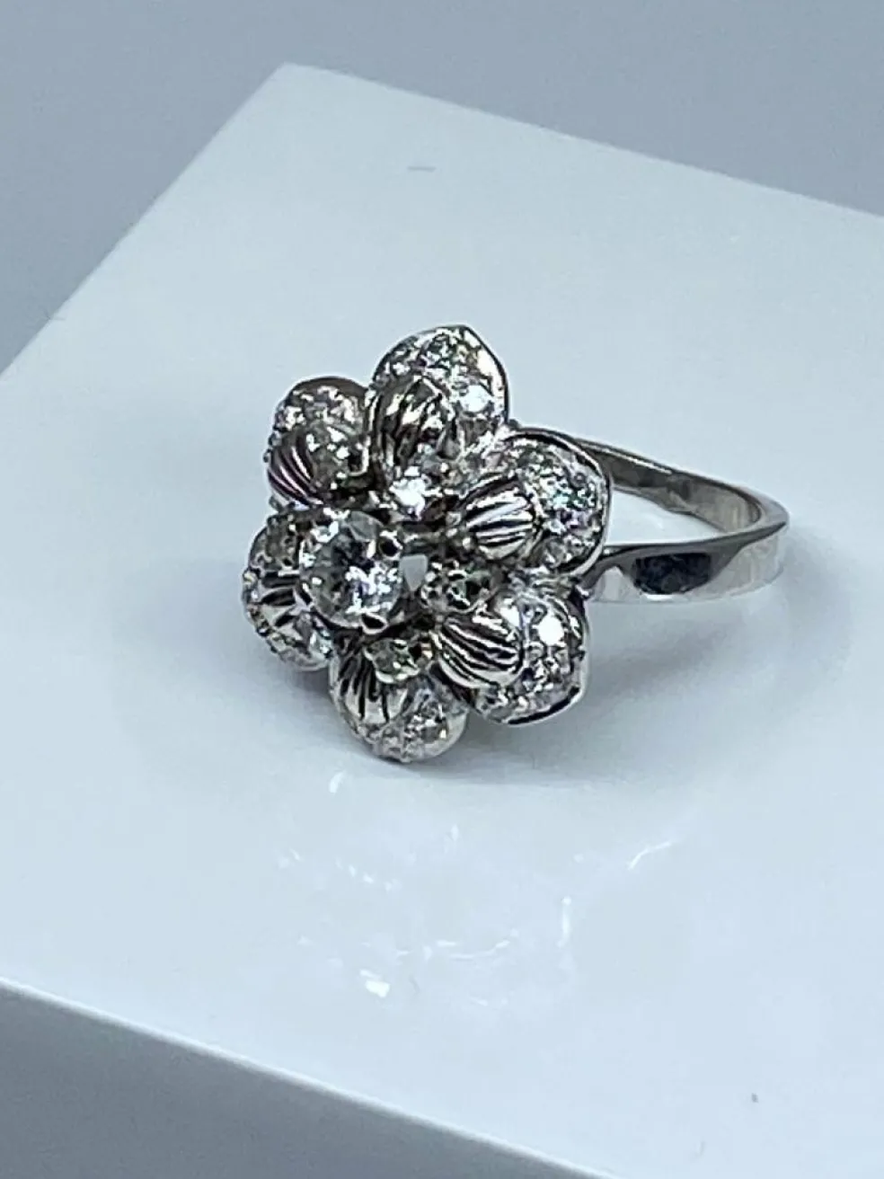 Bague Fleur Diamants