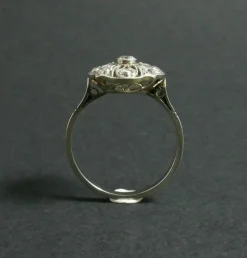 Bague fleur, diamants