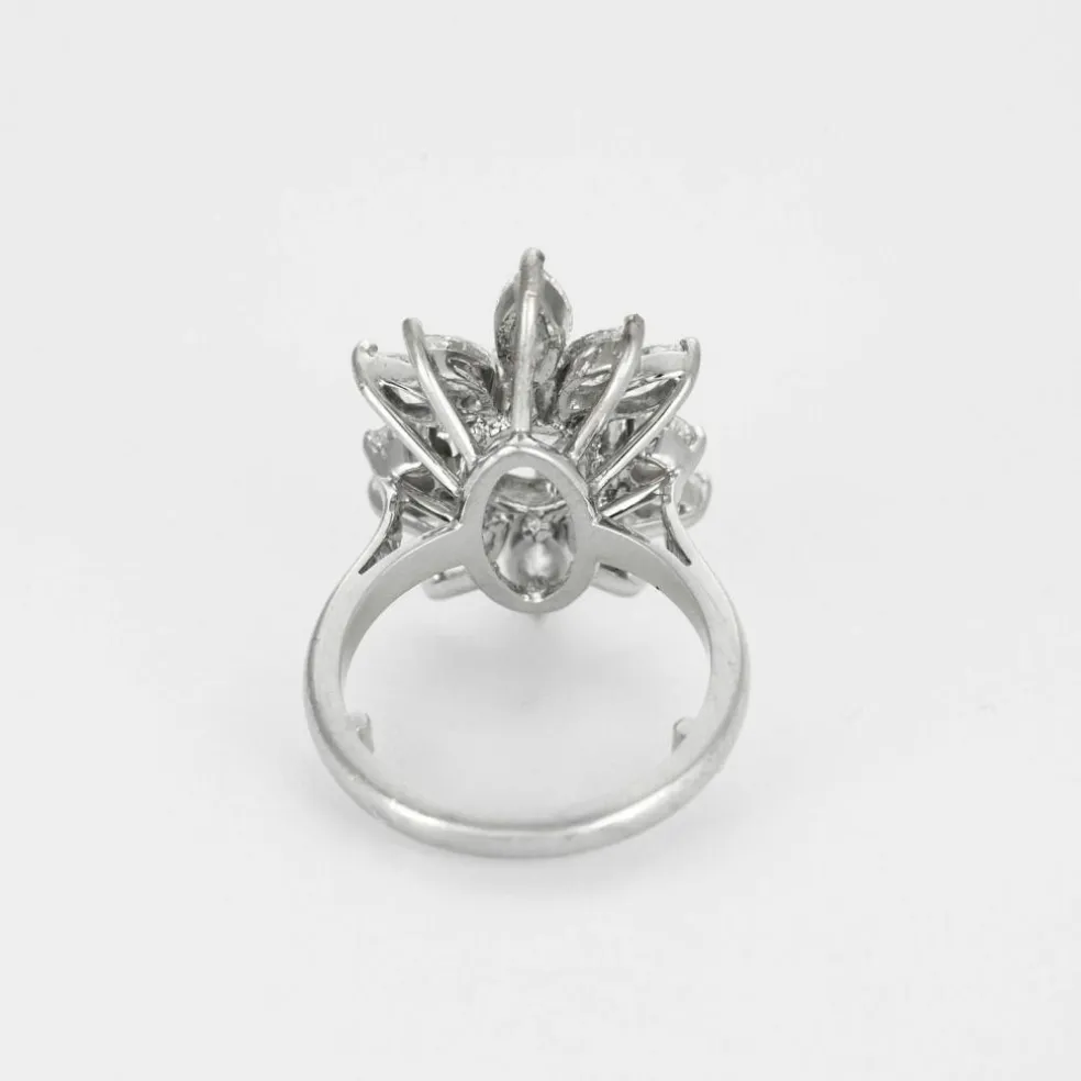 Bague fleur diamants