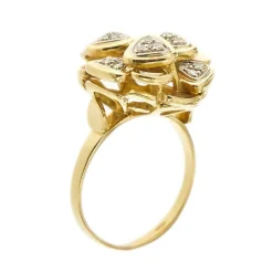 Bague fleur diamants