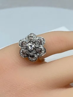 Bague Fleur Diamants