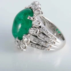 Bague Fleur Emeraude cabochon Diamants