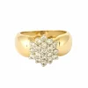 Bague fleur en or jaune et blanc avec des diamants
