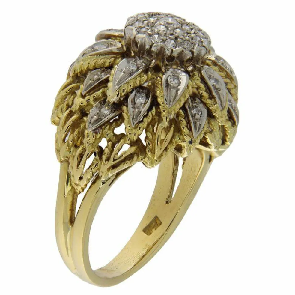 Bague fleur en or jaune et blanc avec diamants